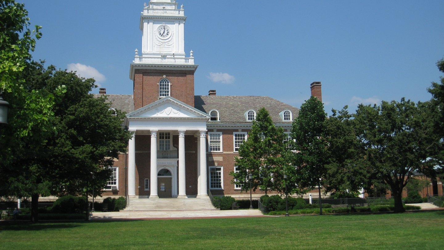 Campus: Johns Hopkins University Airport Transfer | Direct from JFK, LGA & EWR